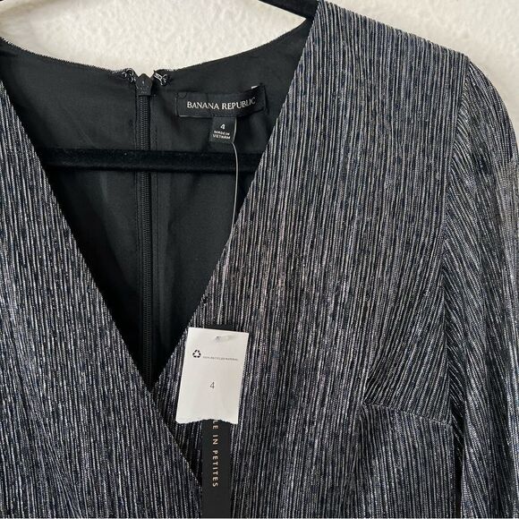 Banana Republic Pleated Metallic Faux Wrap Dress NEW Size 4 (MISSING RIBBON) - Picture 6 of 12